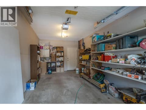 Single car garage at 10818 Westshore Road, Okanagan North, Vernon