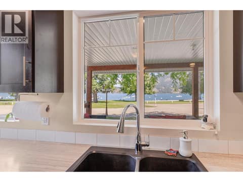Photo 16 of 42 Lakeshore Drive, Okanagan North, Vernon