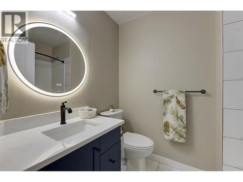 Family bath at 2352 SELKIRK Drive Lot# 37, Dilworth Mountain, Kelowna