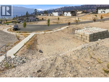 Photo 2 of 1116 Antler Drive, Columbia/Duncan, Penticton