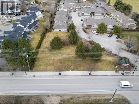 Photo 18 of 3318 Woodsdale Road, Lake Country East / Oyama