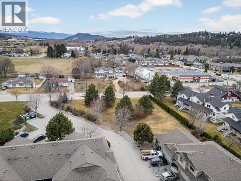Photo 22 of 3318 Woodsdale Road, Lake Country East / Oyama