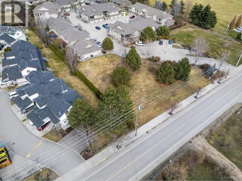 Photo 17 of 3318 Woodsdale Road, Lake Country East / Oyama