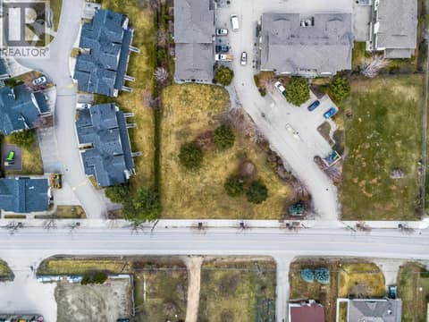 Photo 24 of 3318 Woodsdale Road, Lake Country East / Oyama