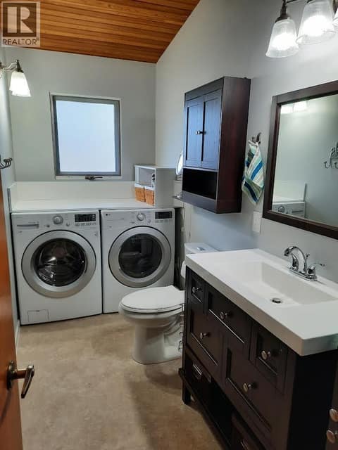 Photo 20 of 5973 Pleasant Valley Road, North BX, Vernon