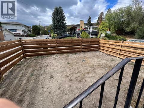 Photo 4 of 3503 35 Street, City of Vernon