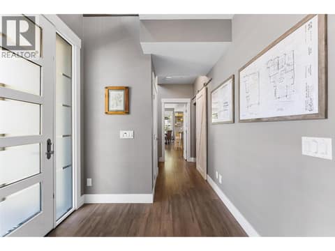 Hallway to suite at 8819 Heritage Drive, Lake Country South West