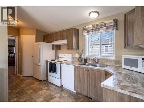 Photo 10 of 12560 Westside Road Unit# 74, Okanagan North, Vernon