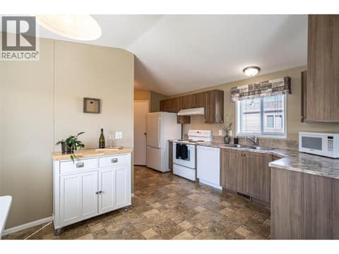 Photo 7 of 12560 Westside Road Unit# 74, Okanagan North, Vernon