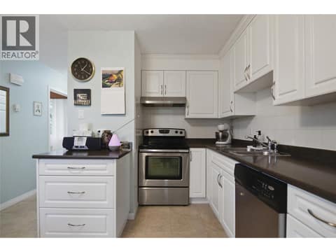 Photo 10 of 2505 SUNSET Drive Unit# 1, Valleyview, Kamloops