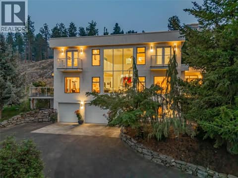 Photo 2 of 5851 Lakeshore Road, Upper Mission, Kelowna