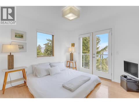 Bedroom #1 at 5851 Lakeshore Road, Upper Mission, Kelowna