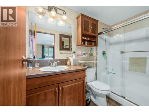 3 piece ensuite with low barrier walk-in shower at 12560 Westside Road Unit# 77, Swan Lake West, Vernon