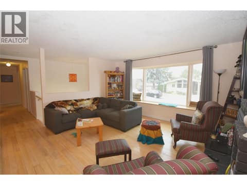 Photo 11 of 3907 17 Street, East Hill, Vernon