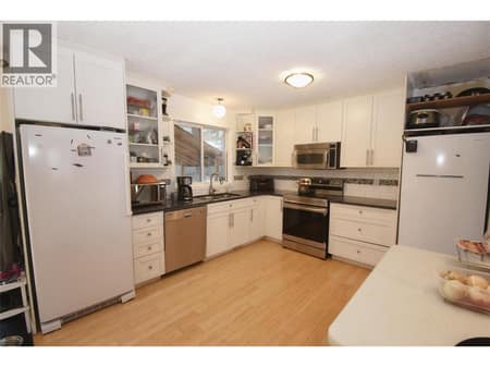 Kitchen at 3907 17 Street, East Hill, Vernon