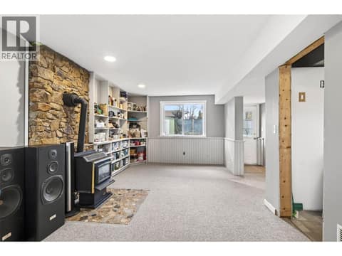 Photo 24 of 629 RICHMOND Avenue, North Kamloops