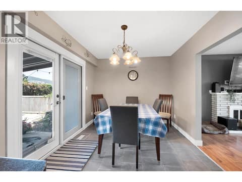 Photo 8 of 629 RICHMOND Avenue, North Kamloops