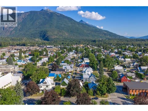 Photo 21 of 408 & 410 Mackenzie Avenue, Revelstoke