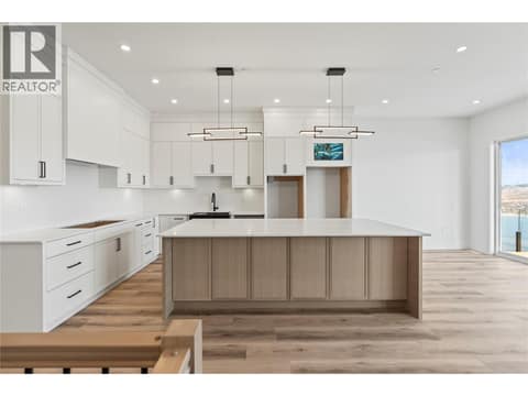Photo 11 of 8948 Tavistock Road, Adventure Bay, Vernon