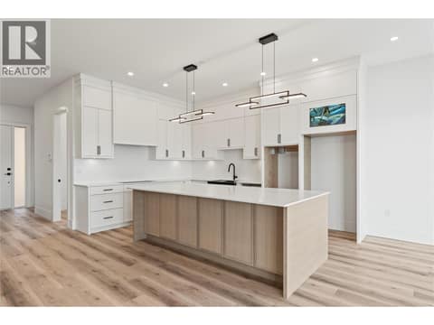 Photo 12 of 8948 Tavistock Road, Adventure Bay, Vernon