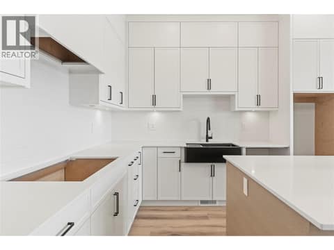 Photo 13 of 8948 Tavistock Road, Adventure Bay, Vernon