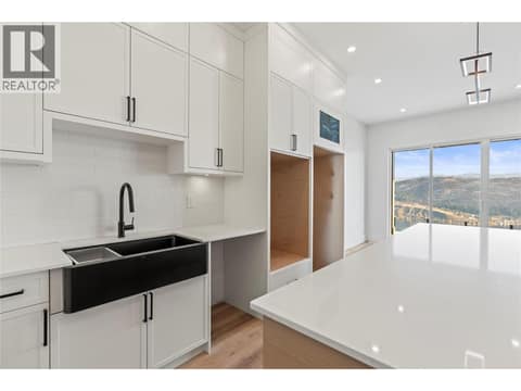 Photo 14 of 8948 Tavistock Road, Adventure Bay, Vernon