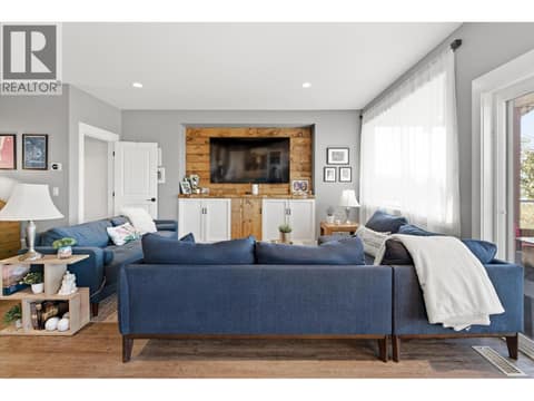 Photo 9 of 1160 Goldfinch Place, Upper Mission, Kelowna