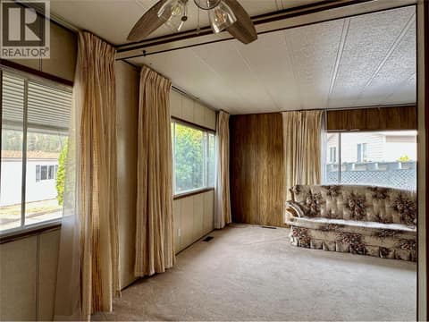 Living room at 15401 Kalamalka Road Unit# 308, Middleton Mountain Coldstream, Vernon
