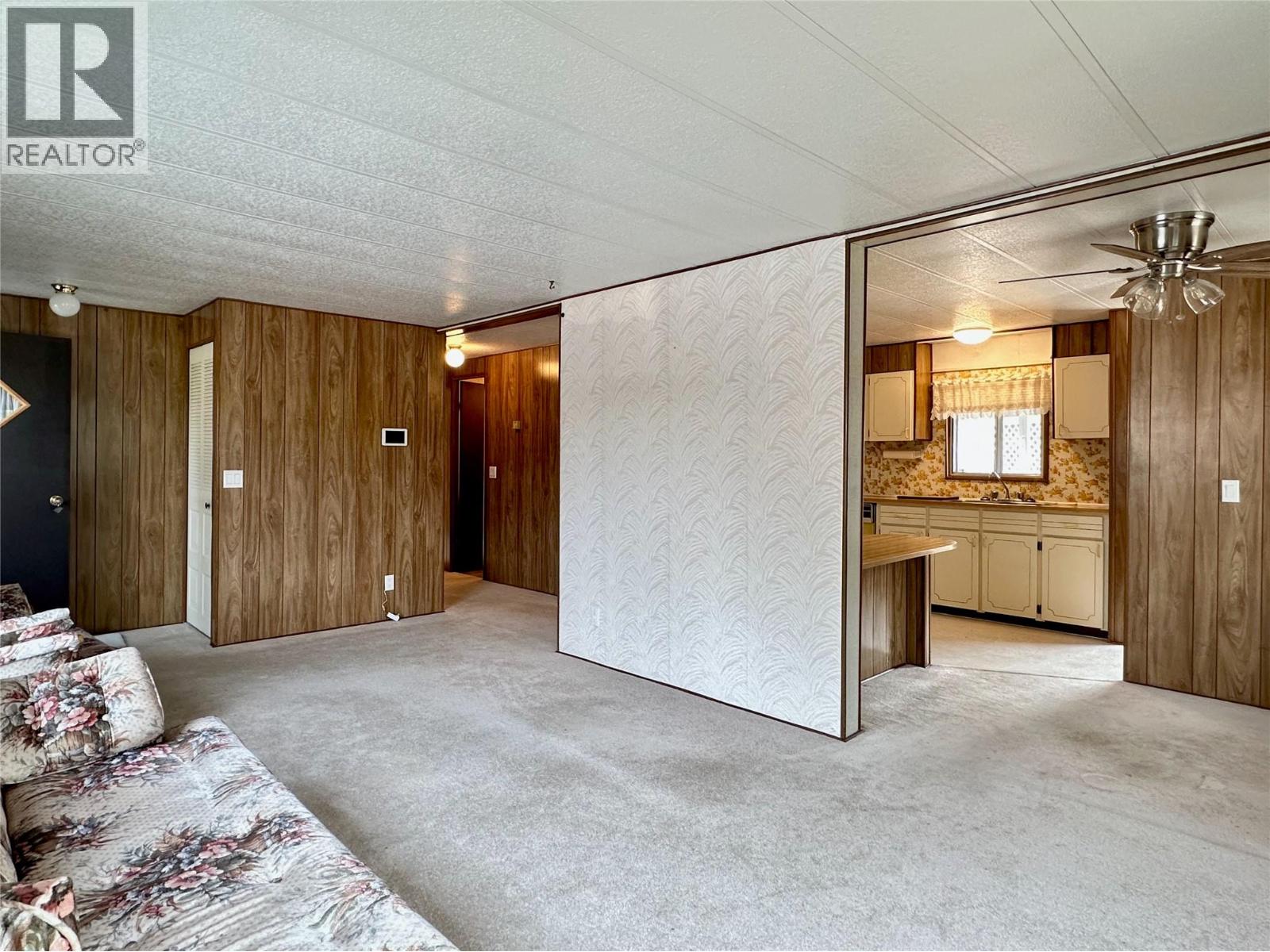 Living room at 15401 Kalamalka Road Unit# 308, Middleton Mountain Coldstream, Vernon