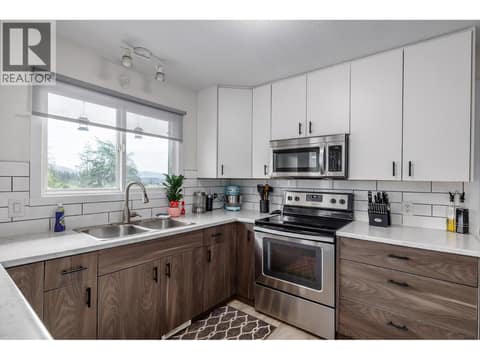 Photo 15 of 3728 - 3724 Glenway Road, Glenrosa, West Kelowna