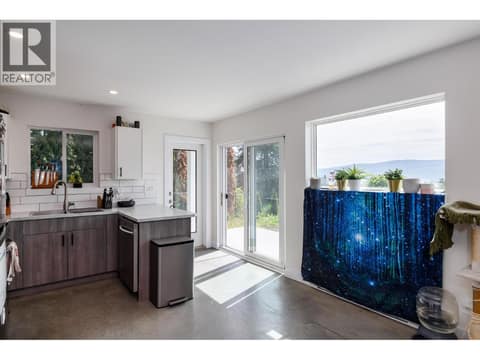 Photo 33 of 3728 - 3724 Glenway Road, Glenrosa, West Kelowna