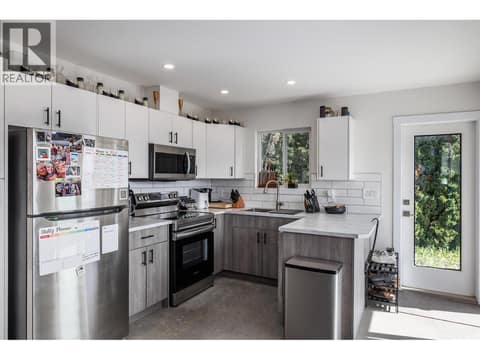 Photo 34 of 3728 - 3724 Glenway Road, Glenrosa, West Kelowna