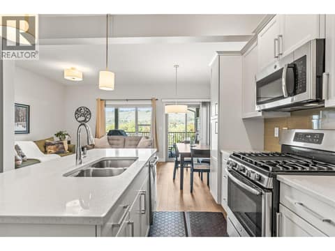 Photo 10 of 4600 Okanagan Avenue Unit# 5, Okanagan Landing, Vernon