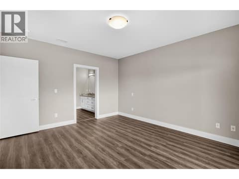 Photo 15 of 400 Vista Park Unit# 422, Main South, Penticton