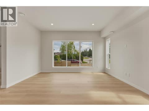 Photo 4 of 5661 Okanagan Landing Road Unit# 3, Okanagan Landing, Vernon