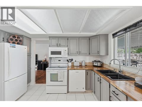 Photo 18 of 3125 Webber Road, Glenrosa, West Kelowna