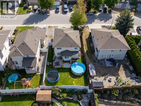 Photo 2 of 606 South Crest Drive, Upper Mission, Kelowna