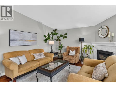 Photo 16 of 2848 Inverness Road, Glenrosa, West Kelowna