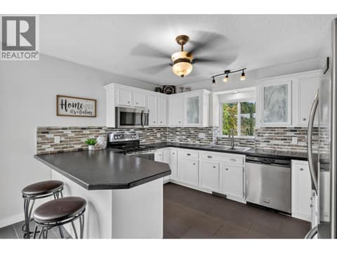 Photo 18 of 2848 Inverness Road, Glenrosa, West Kelowna