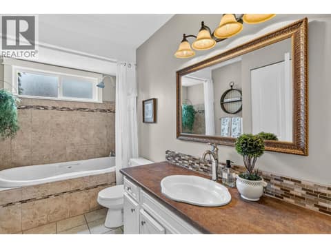 Photo 32 of 2848 Inverness Road, Glenrosa, West Kelowna