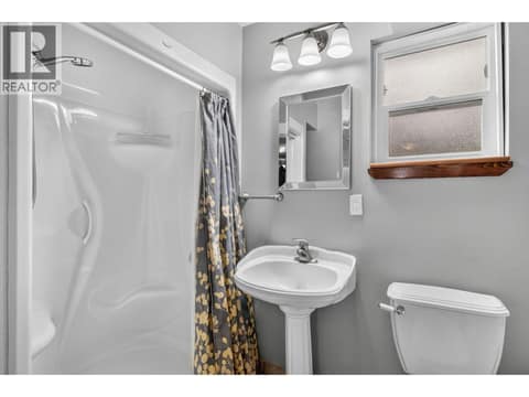 Photo 44 of 2848 Inverness Road, Glenrosa, West Kelowna