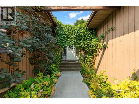 Photo 4 of 1503 39A Avenue, East Hill, Vernon