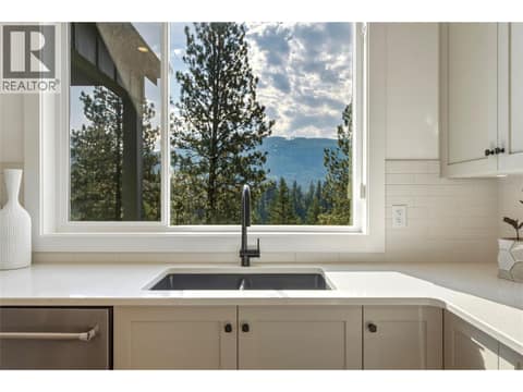 Photo 11 of 7012 Manning Place, Foothills, Vernon