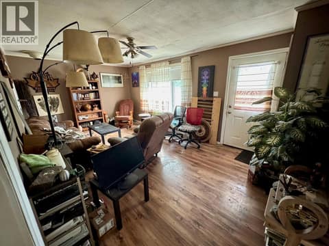 Photo 5 of 223 Larch Avenue, North Kamloops