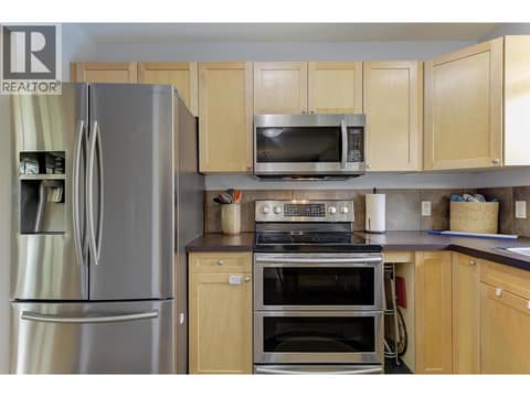 Photo 17 of 160 Leo Road, Rutland South, Kelowna