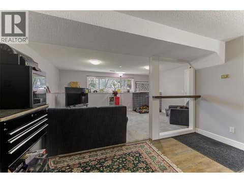 Photo 31 of 160 Leo Road, Rutland South, Kelowna