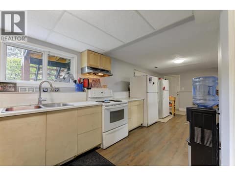 Photo 33 of 160 Leo Road, Rutland South, Kelowna