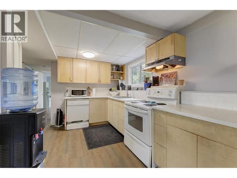 Photo 34 of 160 Leo Road, Rutland South, Kelowna