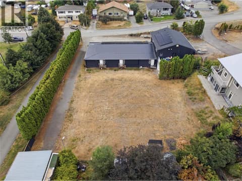 Photo 14 of 760 Yates Road, Westmount, Kamloops