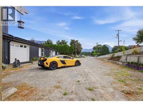 Photo 3 of 760 Yates Road, Westmount, Kamloops